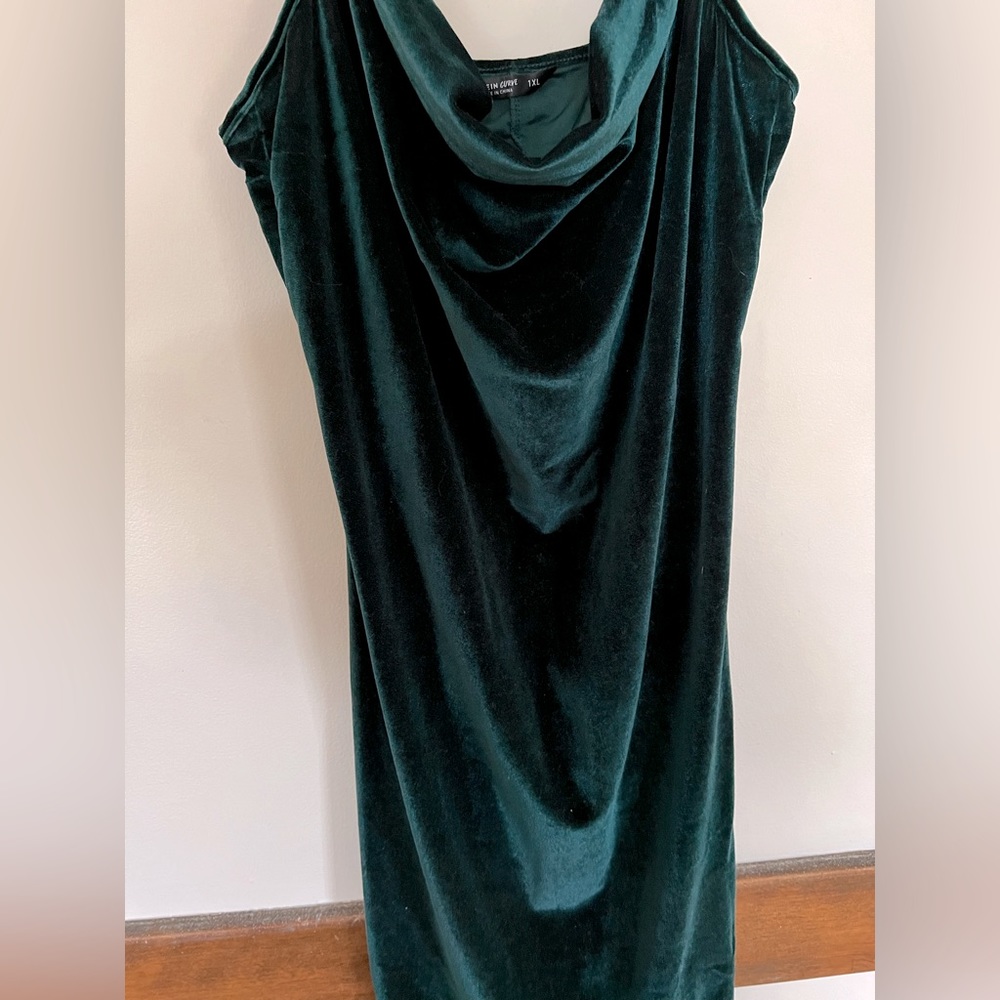 XL suede green body on dress